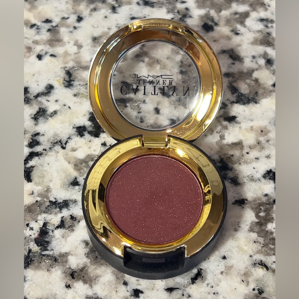 MAC Cosmetics Caitlyn Jenner Eyeshadow- Worthy